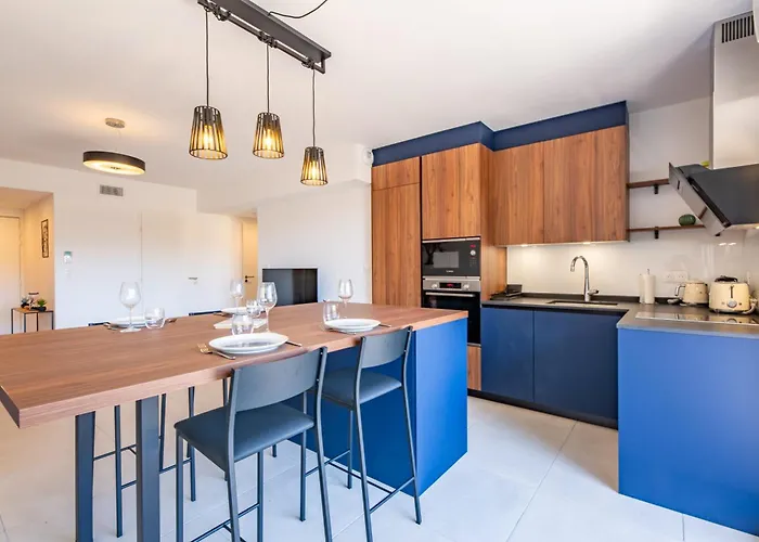 Apartment 3 Etoiles - Piscine - 2 *